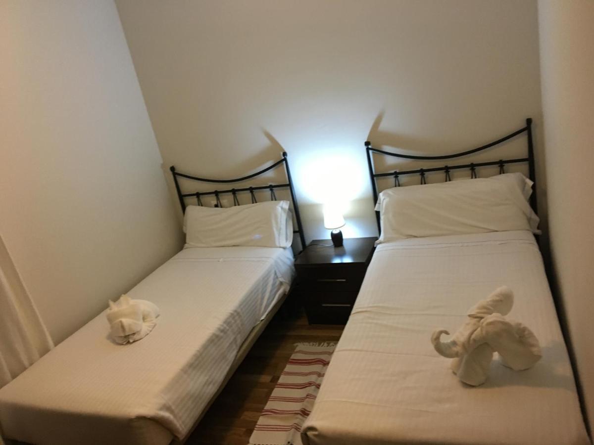 Jardin San Pelayo Apartment Niembro Luaran gambar