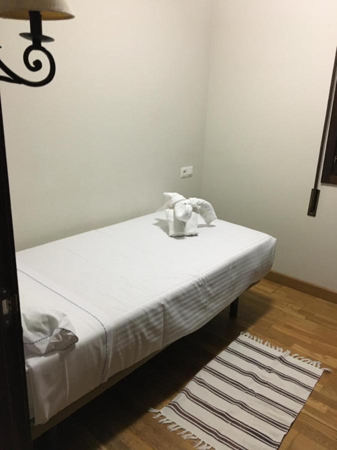 Jardin San Pelayo Apartment Niembro Luaran gambar