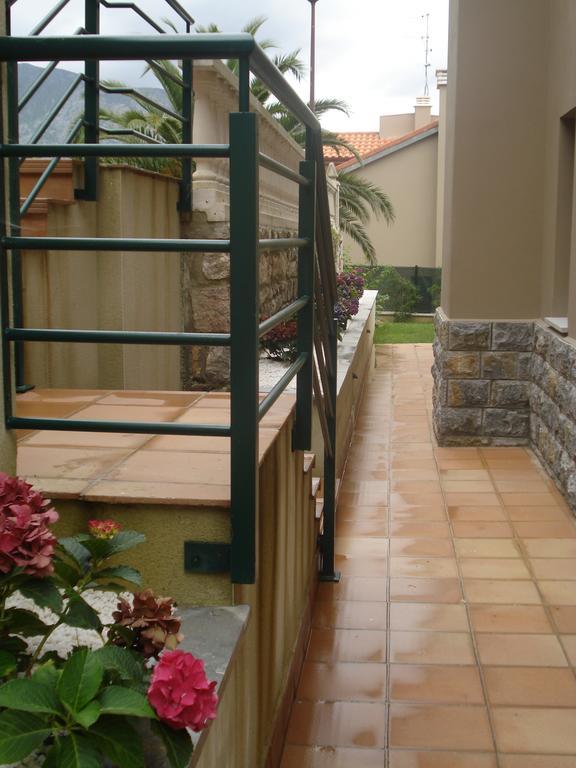 Jardin San Pelayo Apartment Niembro Luaran gambar