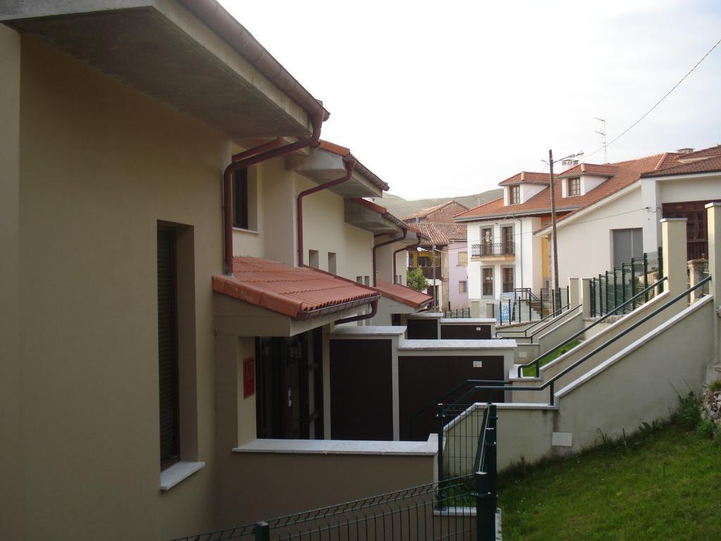 Jardin San Pelayo Apartment Niembro Luaran gambar